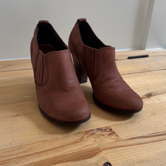 Clarks Shoes - Clarks Brown Heeled Boots for Women